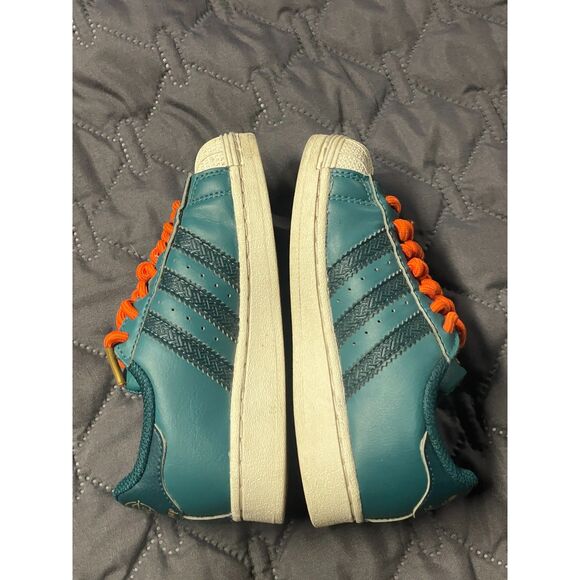 Adidas Kids Brave Merida Superstar Shoes Teal Orange Disney Pixar Size 10.5 - Picture 3 of 11